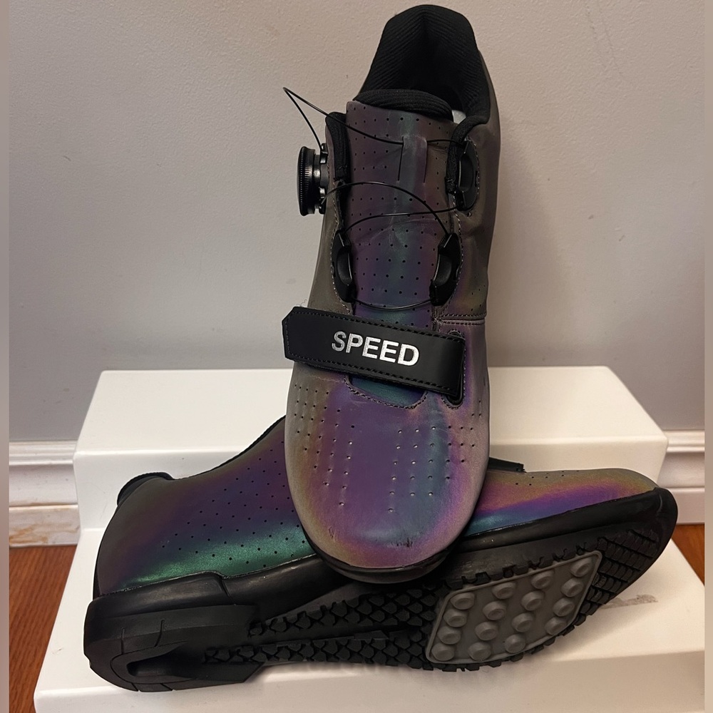 Speed Womans Biking Shoes!!